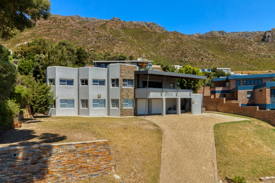 4 Bedroom Property for Sale in Gordon Heights Western Cape